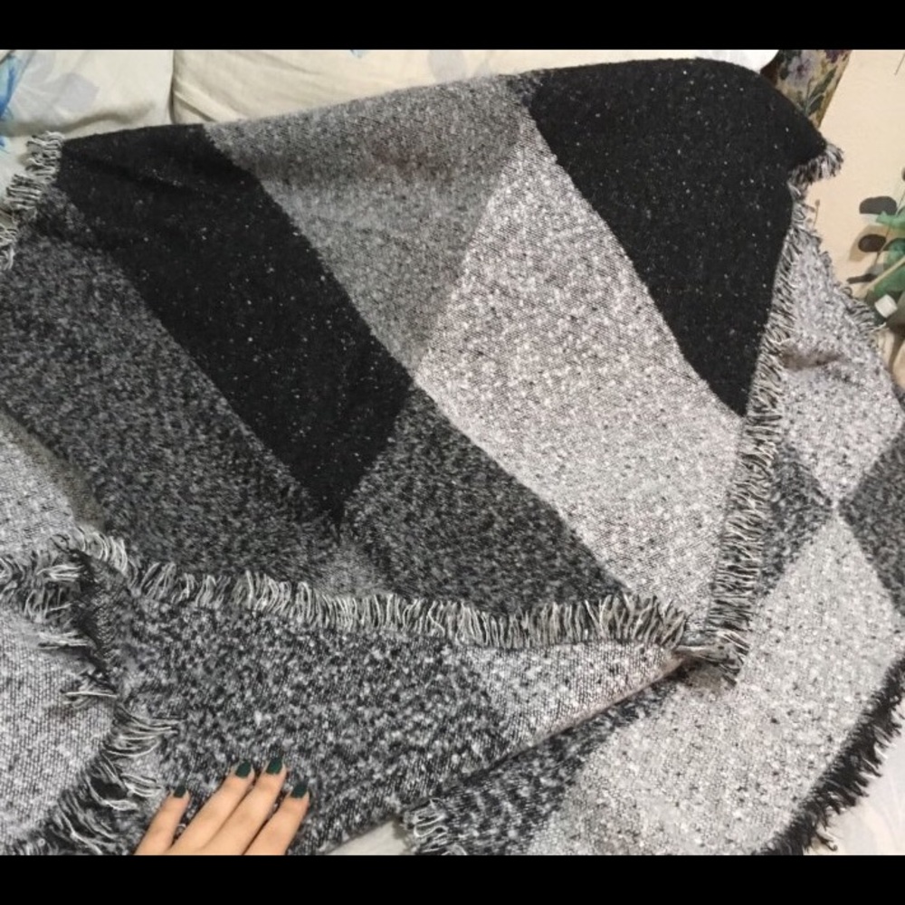 5 ⭐️ Rating ❄️Scarf/Shawl/Wrap - Picture 7 of 7